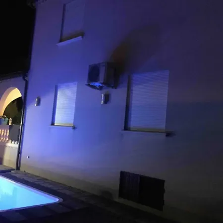 Villa Charmante Avec Piscine A Saint-gilles Saint-Gilles (Gard)